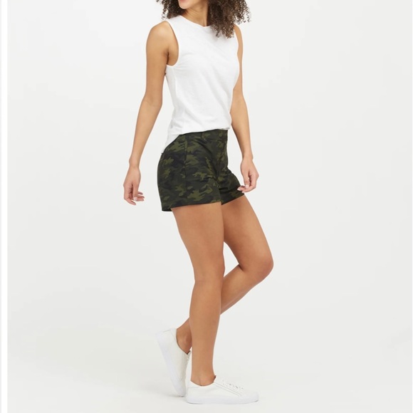 SPANX WOMEN SUNSHINE SHORTS “4”in GREEN CAMOUFLAGE SIZE(XL) - Picture 4 of 12